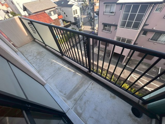 豊中市曽根西町２丁目の賃貸マンションのバルコニー