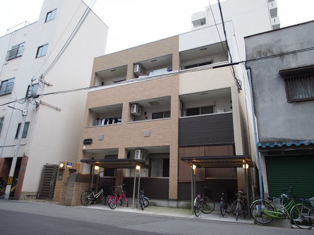 フジパレスなんばＷＥＳＴの外観