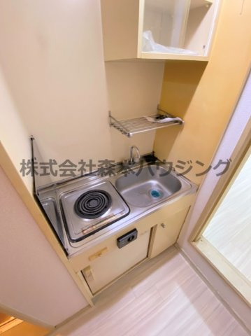 【キッチン】 | 　アイリス野崎 | コンパクトなキッチンで掃除もラクラク