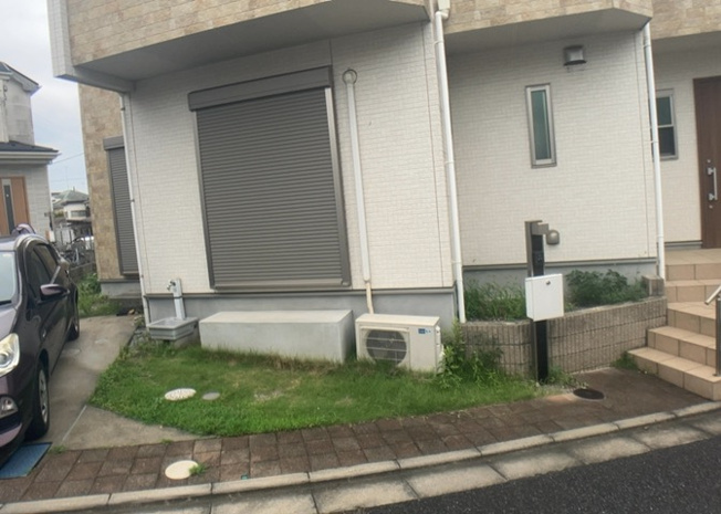 【外観】 | 2016年8月建築の木造2階建て4LDK中古一戸建てです。都市ガスや公共下水などのインフラが整っており、即引渡しも可能な状態です。リフォーム完了予定の室内と合わせて、外観の美しい状態をご覧ください。