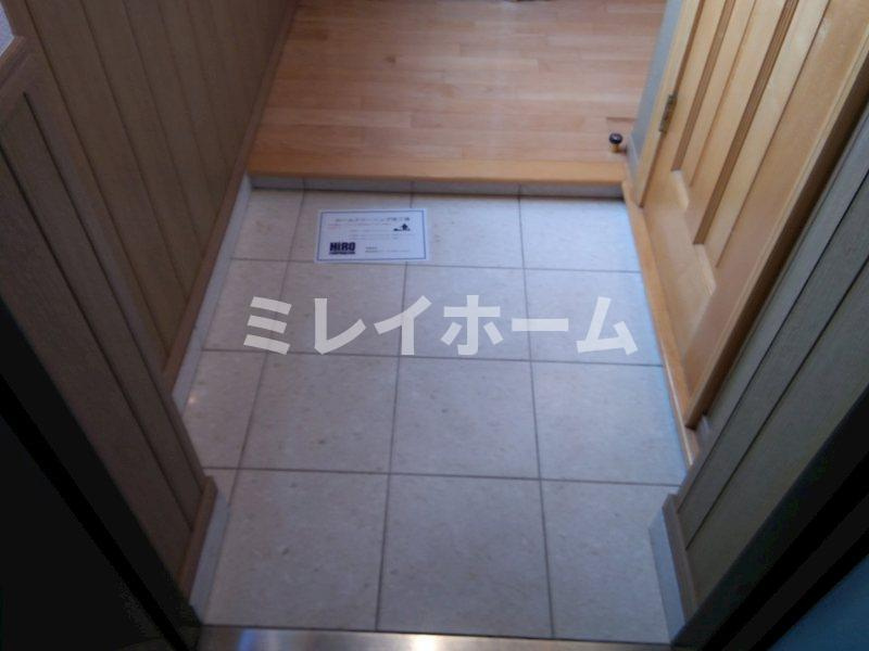 エリュシオン光和の玄関