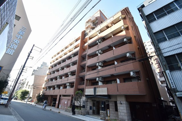プレサンス東本町の外観