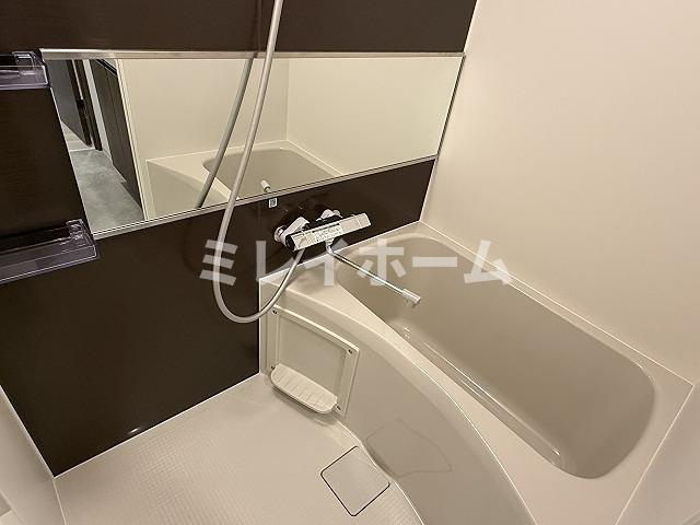 ラヴィエール荏原中延の浴室