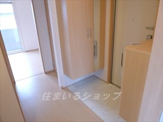 コーポラスヤナセⅢ　Ｂ棟の玄関|シューズボックス