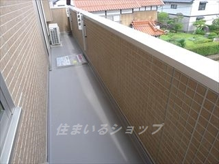 コーポラスヤナセⅢ　Ｂ棟のバルコニー