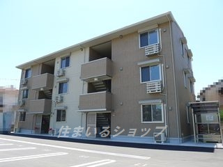 コーポラスヤナセⅢ　Ｂ棟の駐車場|玄関側の外観です