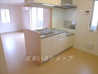 コーポラスヤナセⅢ　Ｂ棟のキッチン|窓あり