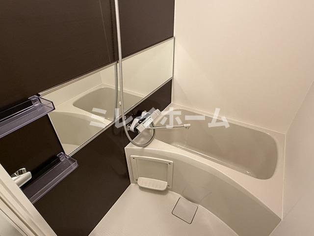 ラヴィエール荏原中延の浴室
