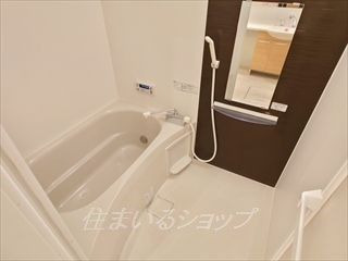 セジュール長居　Ｅ棟の浴室|追い焚き機能あり