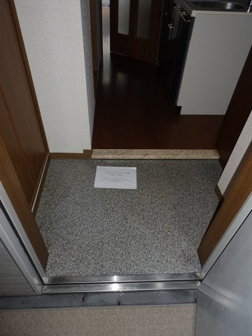 菱和パレス飯田橋の玄関