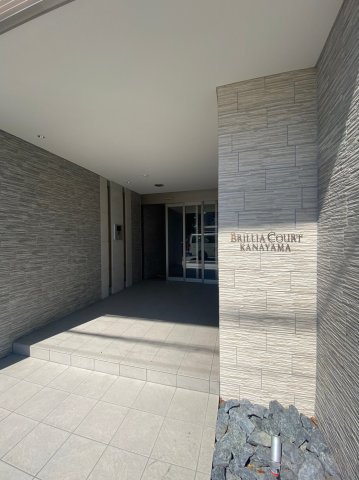 ブリリアコート金山　名古屋市賃貸　仲介手数料無料のエントランス