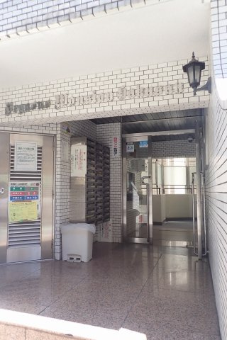 ペガサスマンション白山のエントランス
