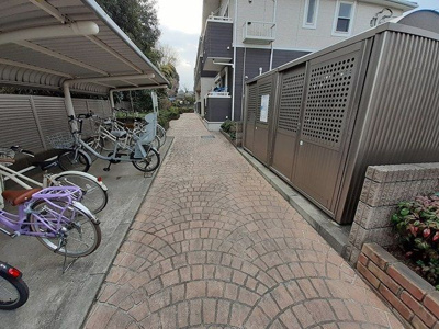 【エントランス】 | ブラン　セレノ