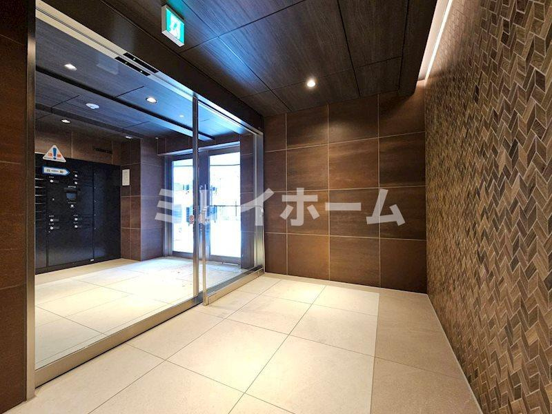 ディアレイシャス田園調布本町のエントランス