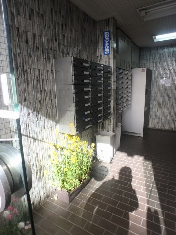 朝日後楽園マンションのエントランス
