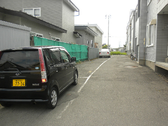 メインストリートオクヒラの駐車場