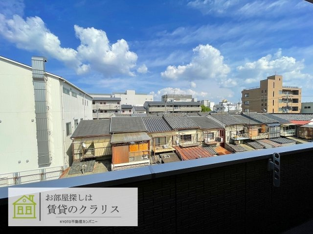 グランソレイユ西院A棟