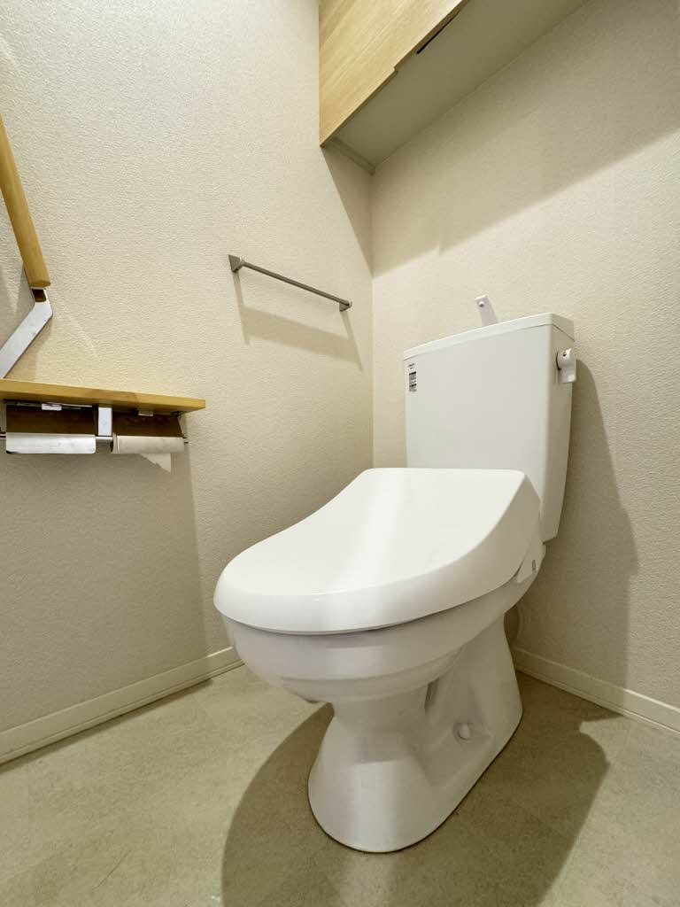 シャーメゾン善導寺のトイレ|ゆったりとした空間のトイレです