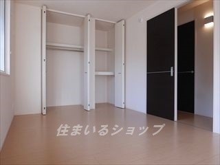 フローラル清水　Ｂ棟の寝室