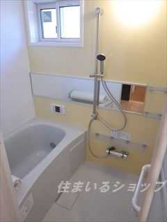 フローラル清水　Ｂ棟の浴室|追い焚き機能付きバス