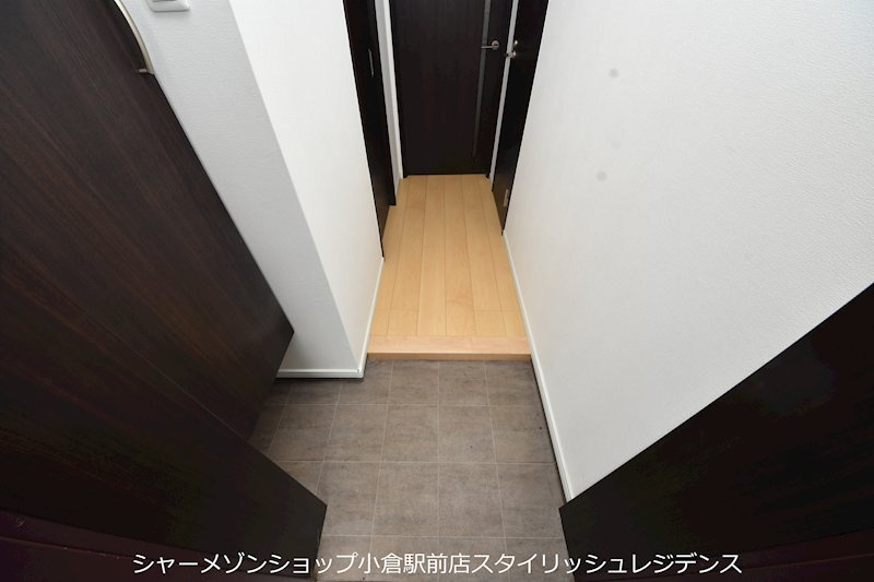 サンクレシア原町別院の玄関