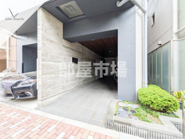 ラヴィータ新御徒町のエントランス