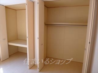 ディアコート壱番館の収納|クローゼット
