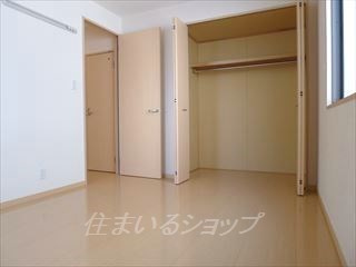ディアコート壱番館の寝室|クローゼットあり