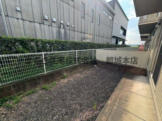 メゾンブランシェの庭