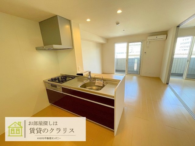 グランシャリオ西院