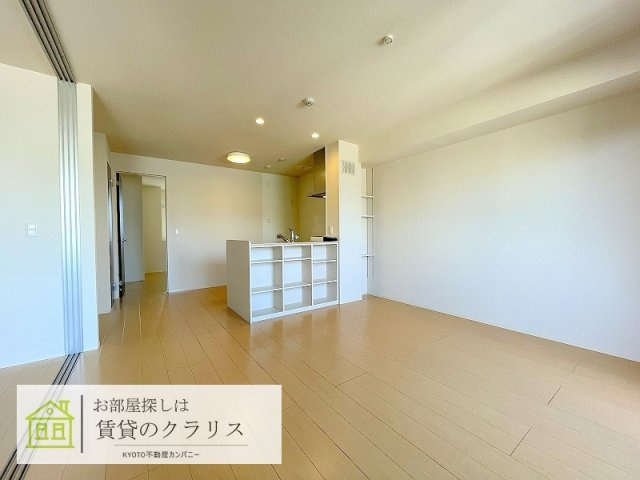 グランシャリオ西院