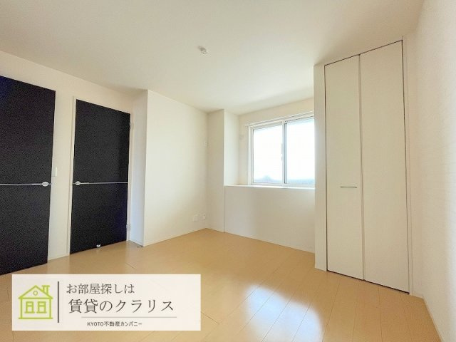 グランシャリオ西院