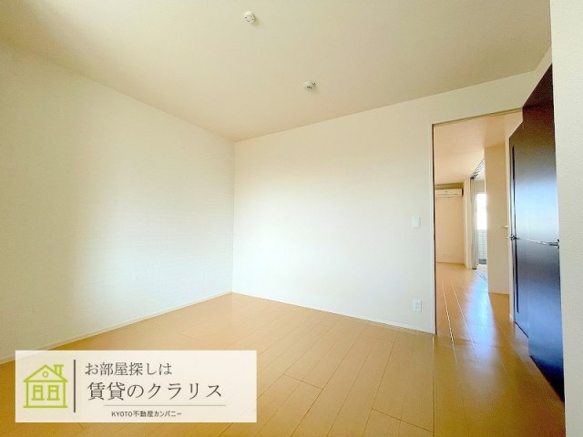 グランシャリオ西院