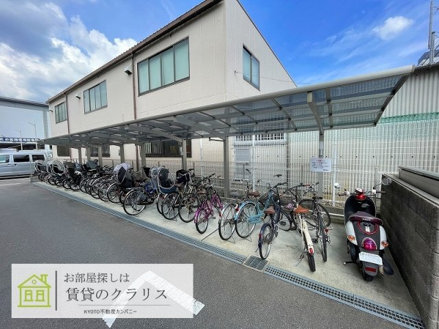 グランシャリオ西院