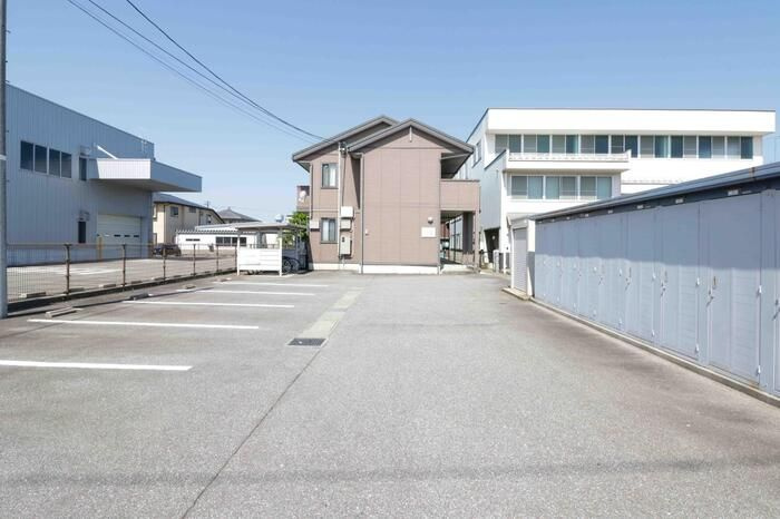 D-room下黒田の駐車場