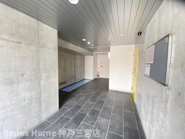 g+のエントランス