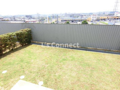【庭】 | ボヌール・ヒルズ市名坂Ｆ | 専用庭付きです。