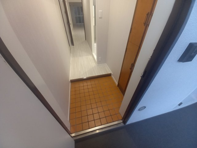 【玄関】 | ニューサンハイツ
