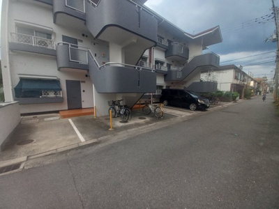 【駐車場】 | ニューサンハイツ