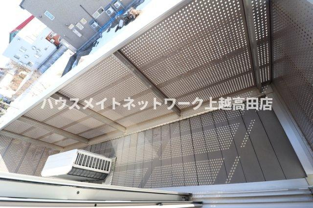 レセンテのバルコニー|バルコニー