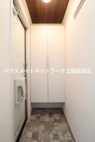 レセンテの玄関|玄関