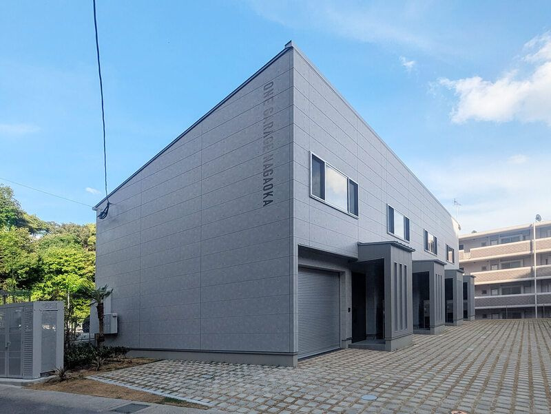 ONE　GARAGE　NAGAOKAの外観