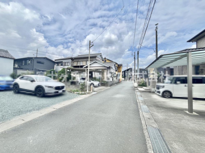 【前面道路含む現地写真】 | 浜松市中央区西ケ崎町 2期 新築一戸建て | 前面道路です