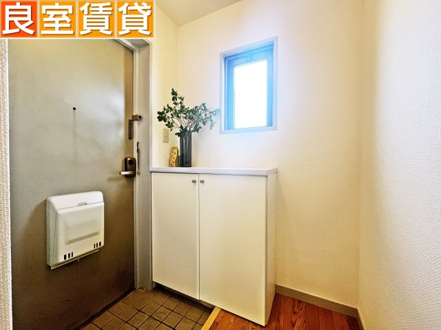 【玄関】 | ファミール鶴里