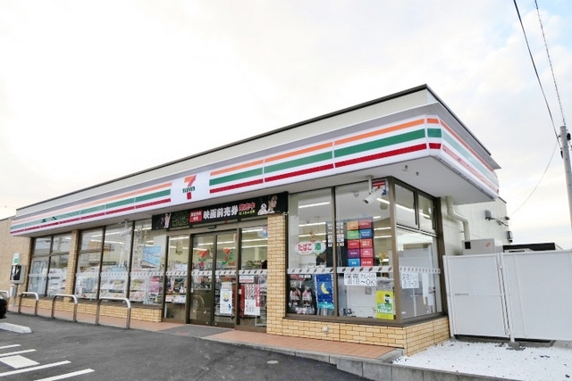 セブン-イレブン 春日部栄町２丁目店まで300ｍ