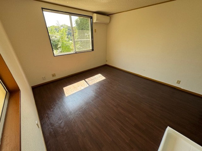 【居間・リビング】ハイツ上町