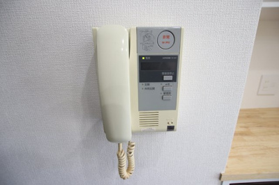 インターホン