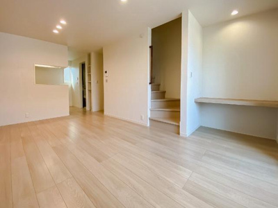 【居間・リビング】 | 六実４丁目戸建て貸家