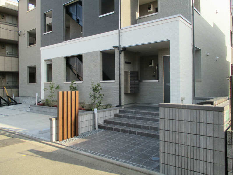 グレイス大和のエントランス