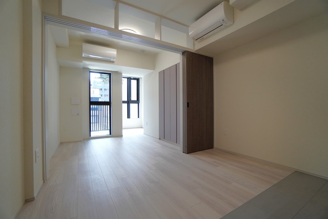 【居間・リビング】 | ザ・ライオンズフォーシア外神田 | ※写真は同タイプ住戸です。